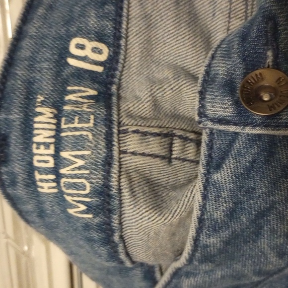 Plus Size 18 Ht Mom jeans - Picture 4 of 4